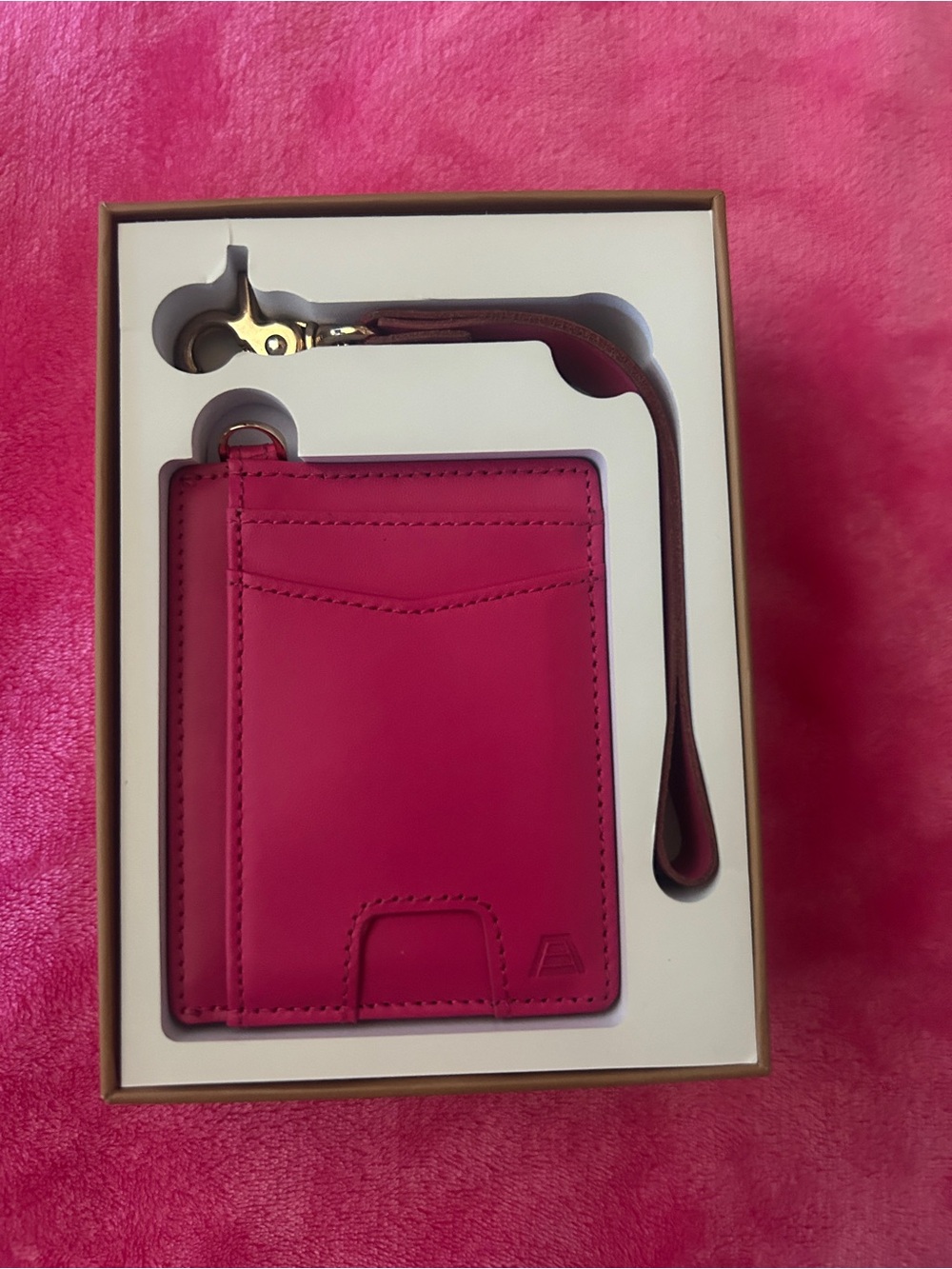 ANDAR DENNER IN ‘BOA’ LIKE NEW IN BOX